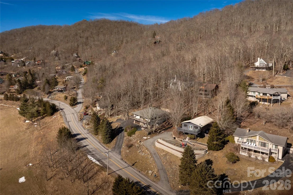 Photo of 1628 Skyland Drive