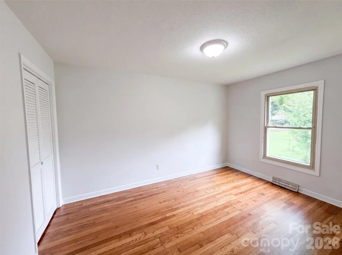 Photo of 1951 Taylor Drive