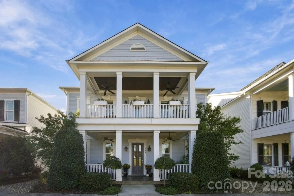 Photo of 720 Loretto Lane