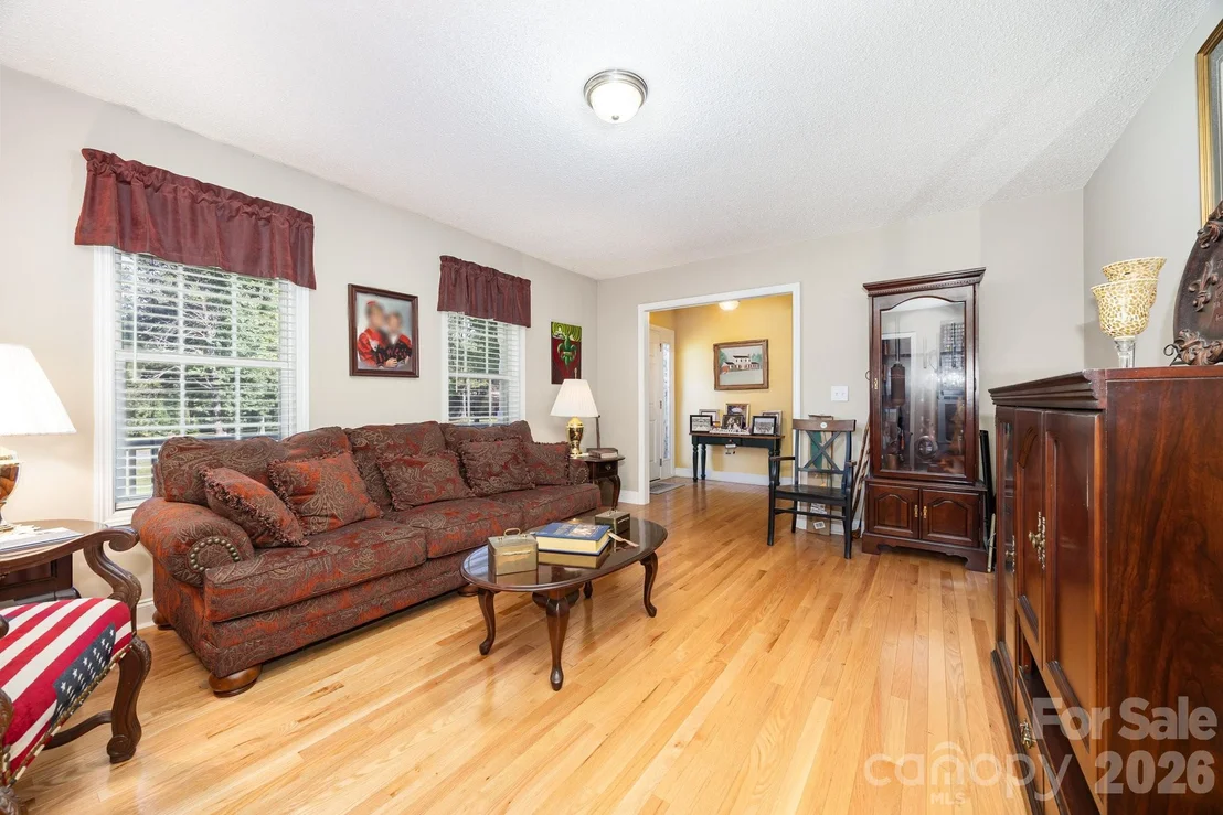 Photo of 715 Candlewick Drive
