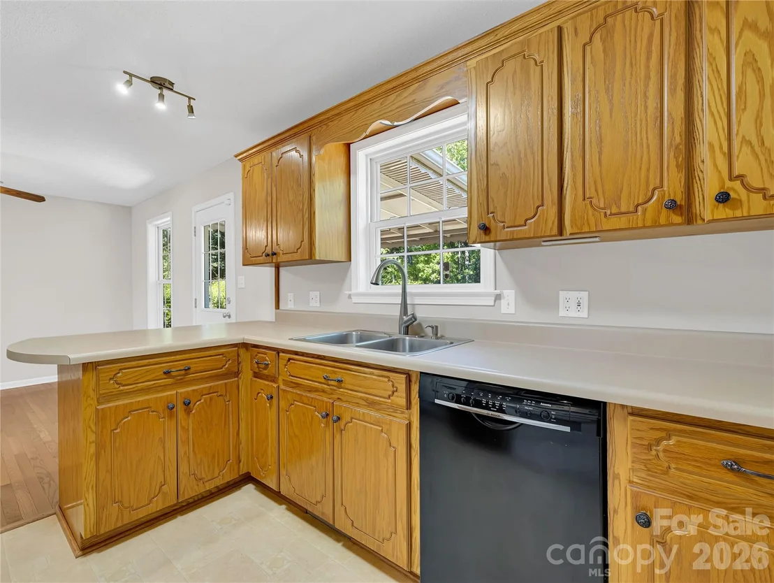 Photo of 1249 Melvin Hill Road