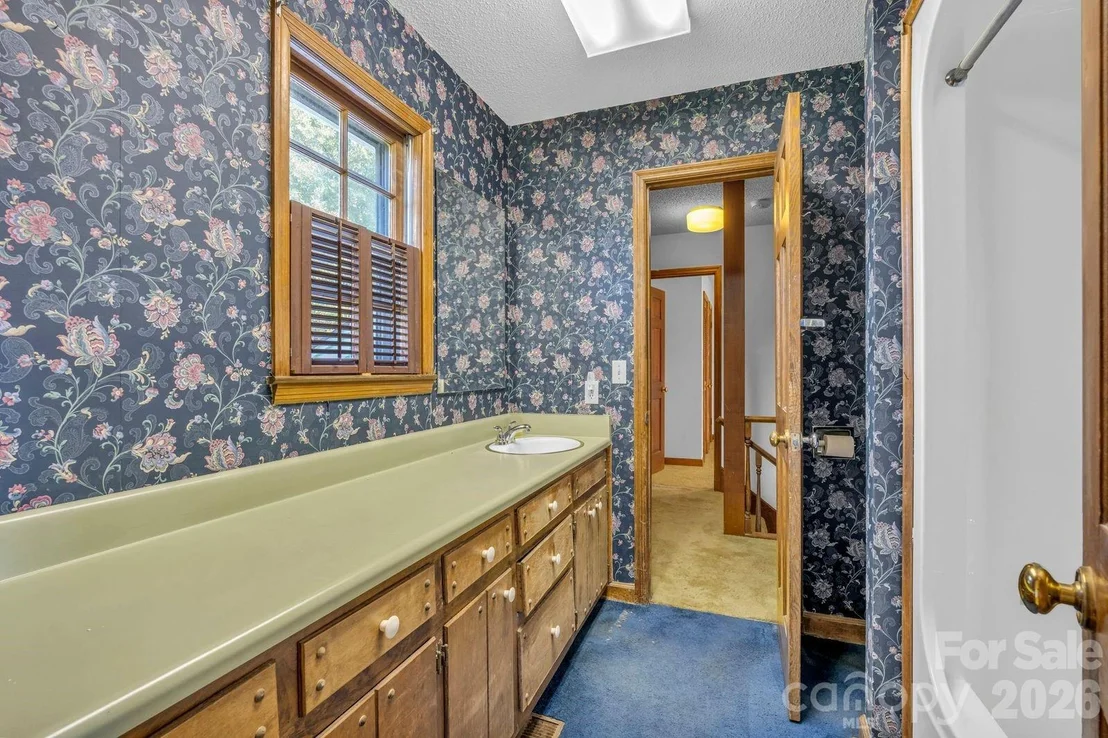 Photo of 244 Chapman Road