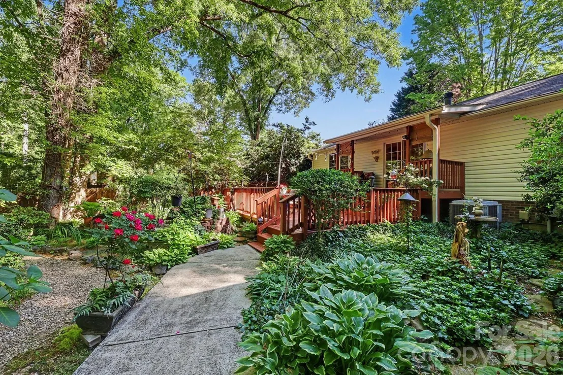 Photo of 10112 Idlewild Road