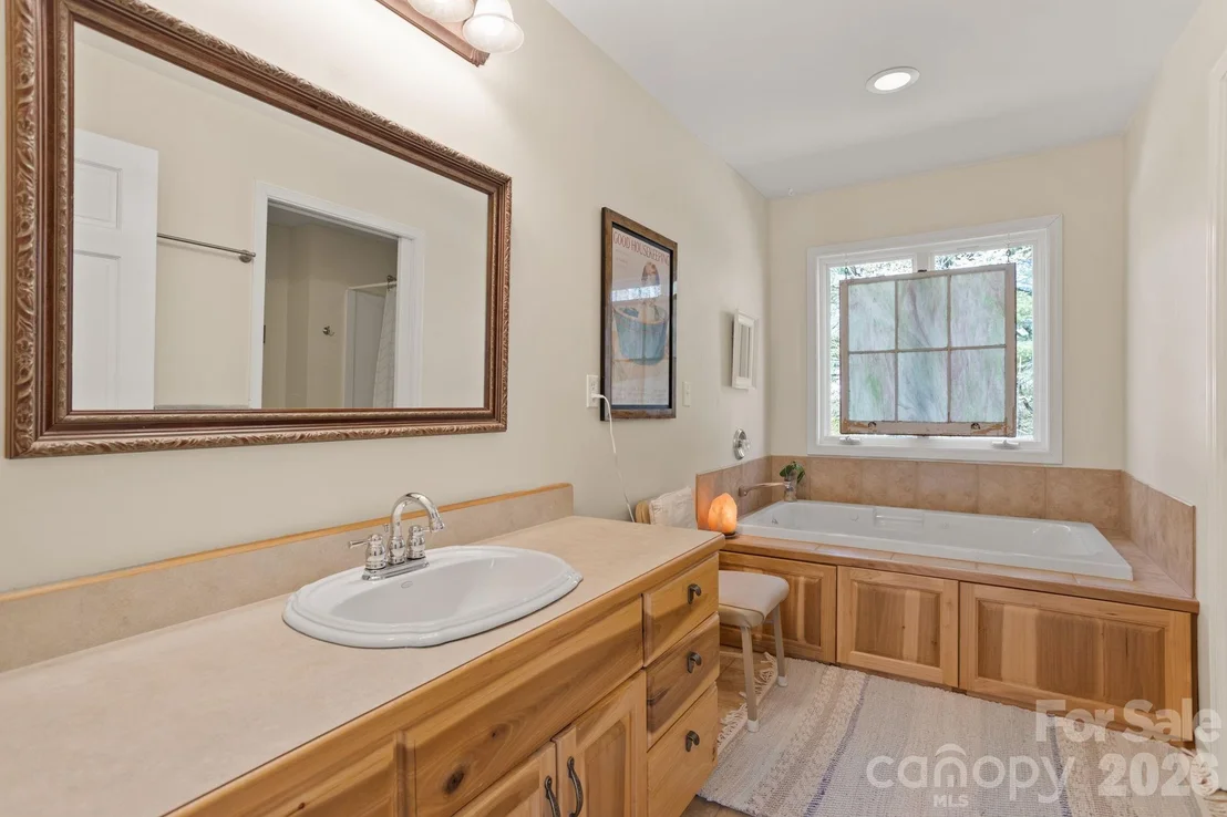 Photo of 367 Crescent Street