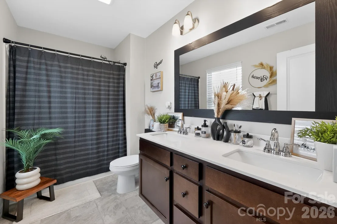 Photo of 1101 Freeman View Drive