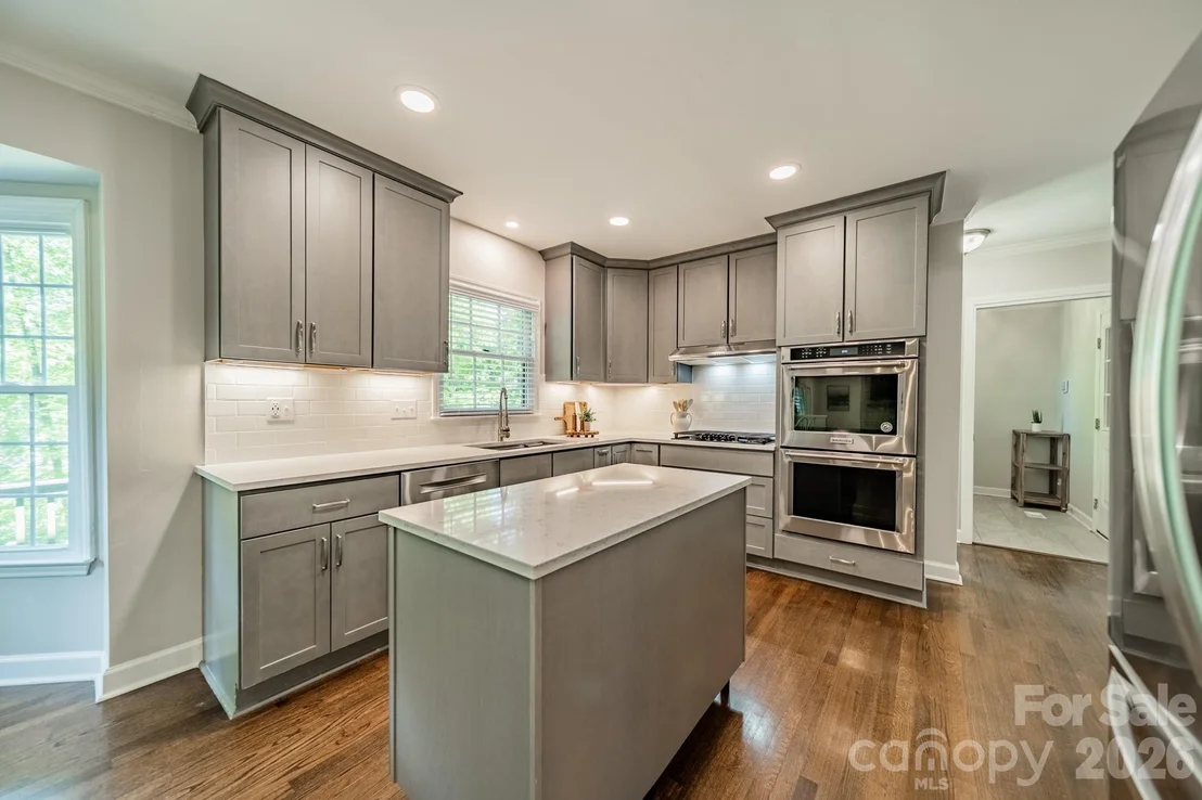 Photo of 231 S Downs Way