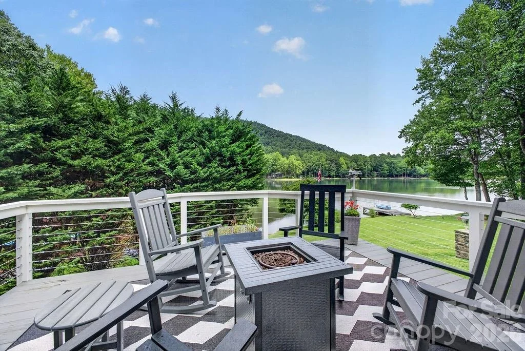 Photo of 865 Haven Drive