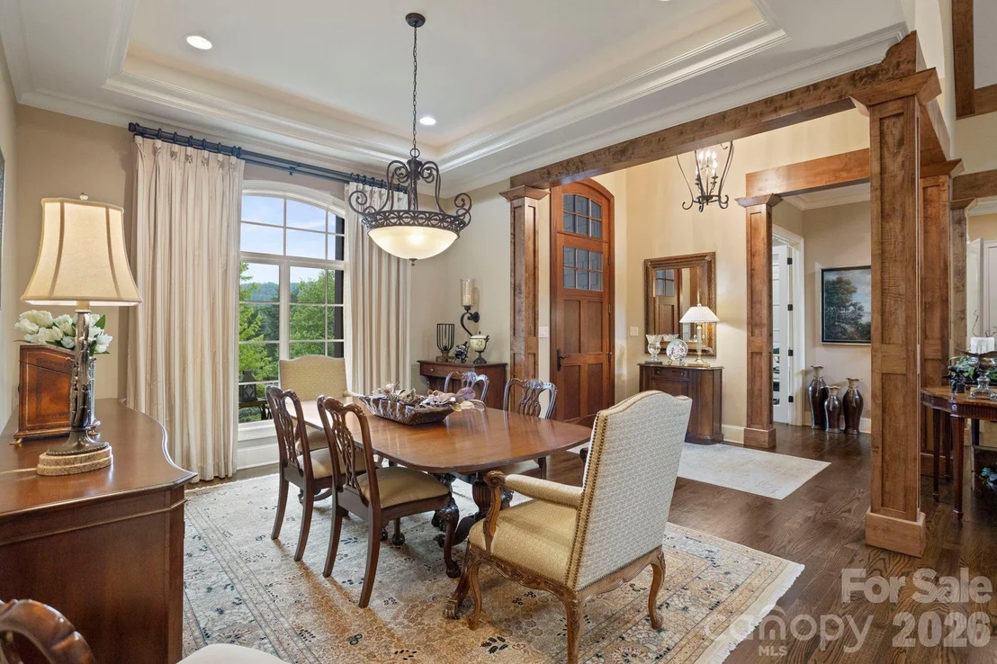 Photo of 390 Shipman Parkway