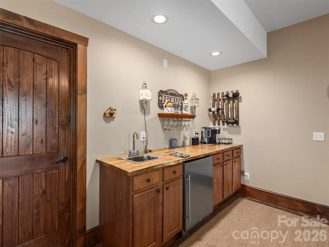 Photo of 308 North Coast Drive