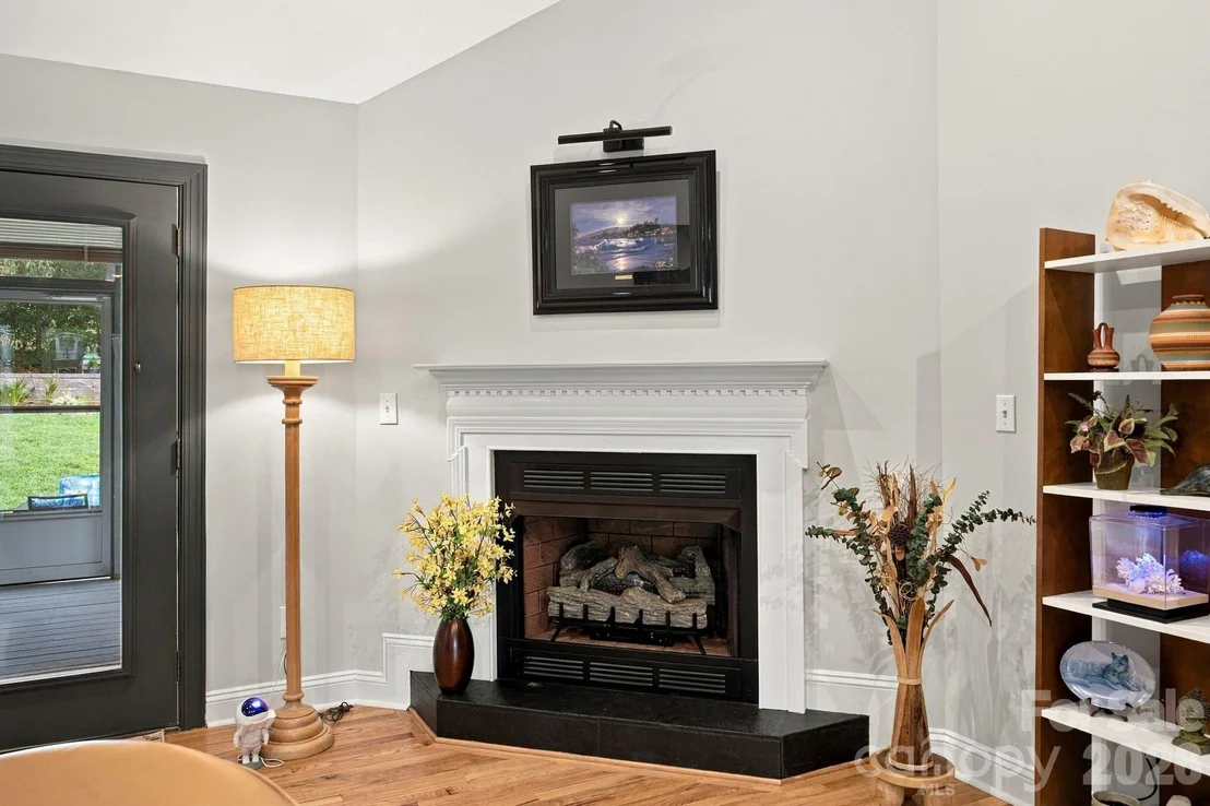 Photo of 1463 Brookstone Drive