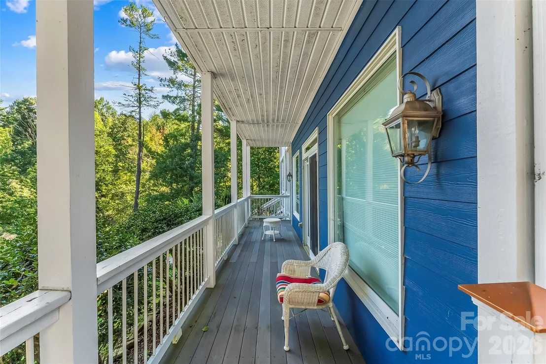 Photo of 705 Waters Edge Drive