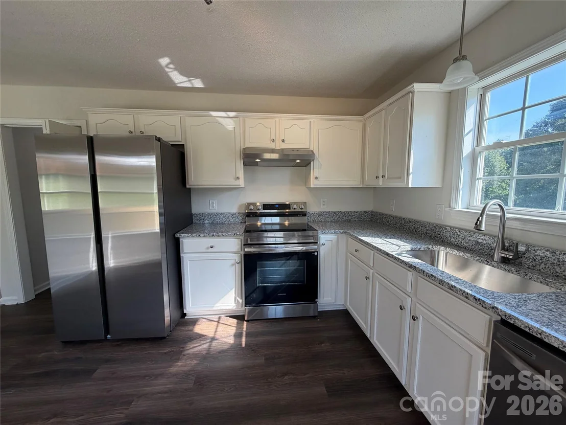 Photo of 1667 Oakview Way