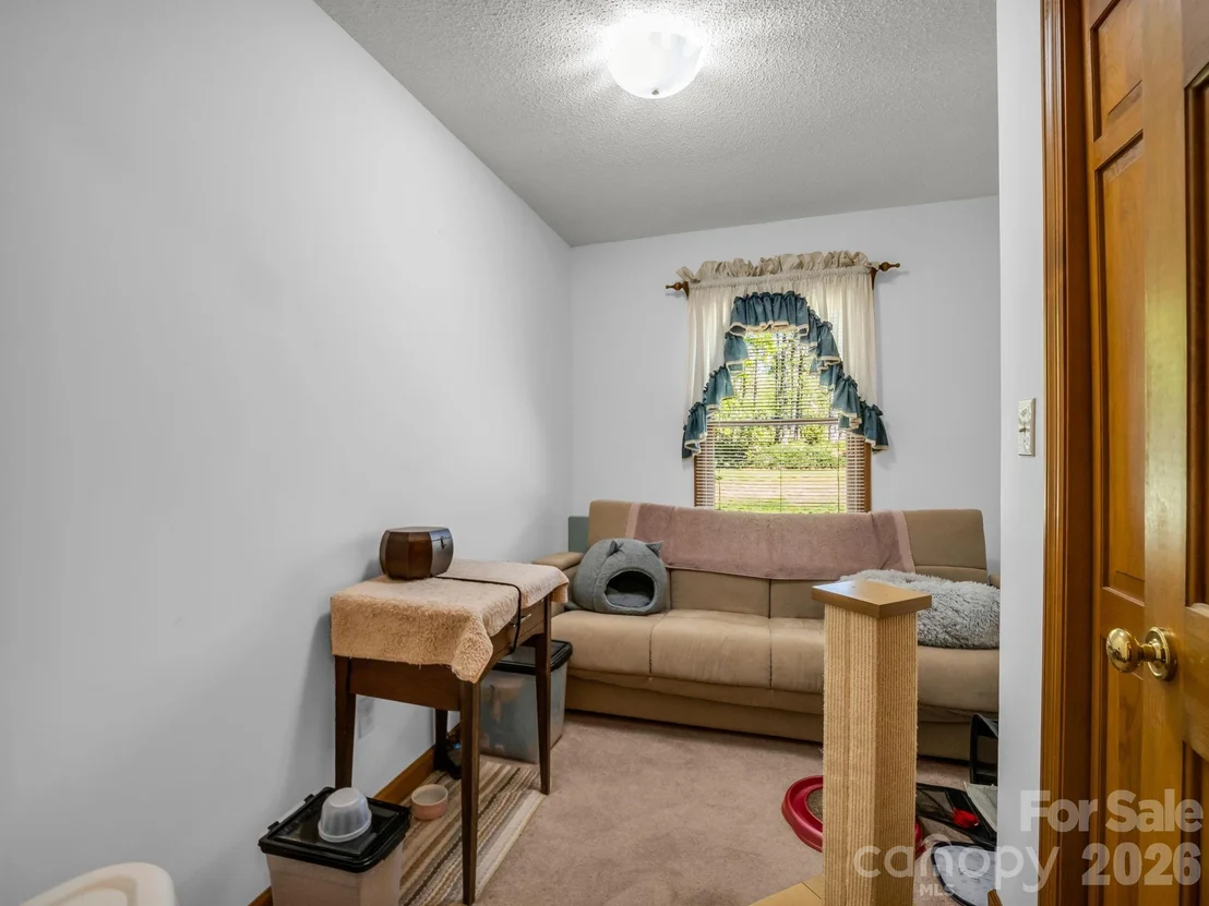 Photo of 80 Fox Briar Drive