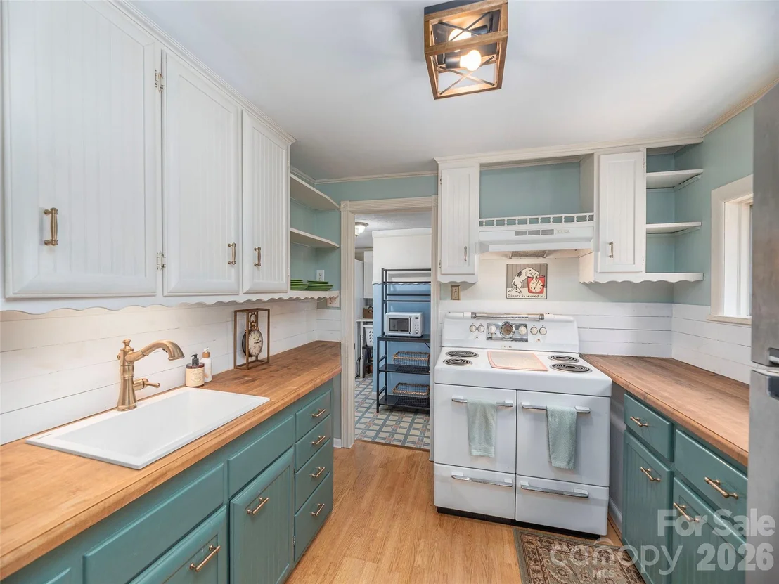 Photo of 897 Dark Ridge Road