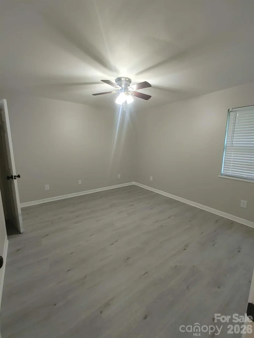 Photo of 702 Harmon Road