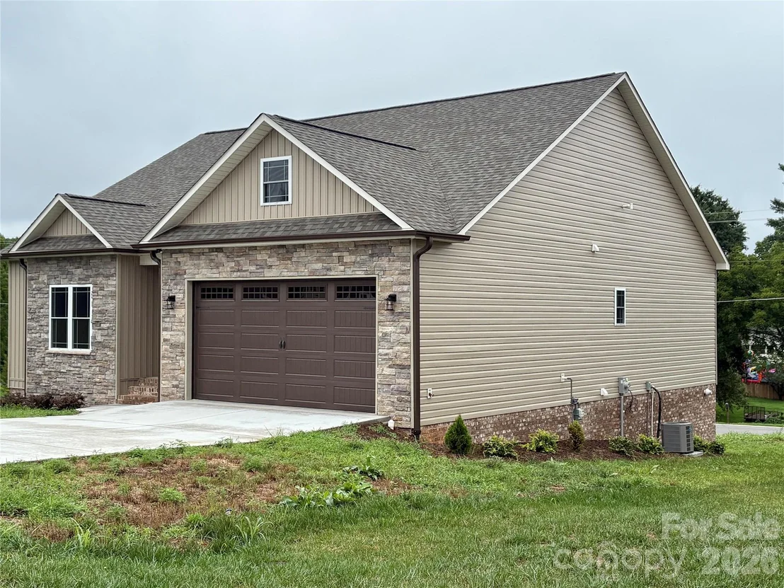 Photo of 4952 Southview Drive