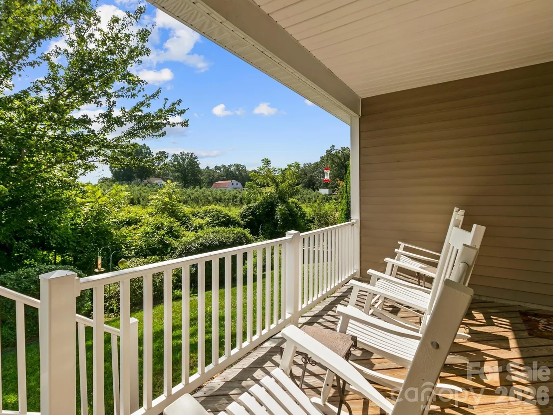 Photo of 7 Eagle Creek Trail S
