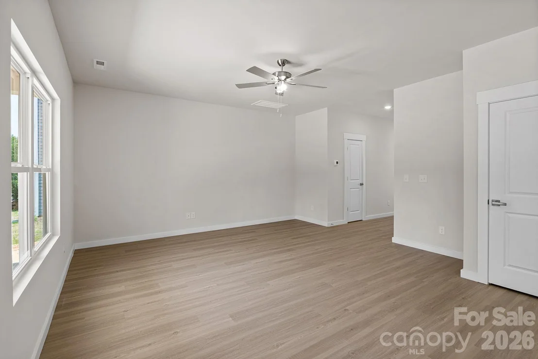 Photo of 814 Willow Estates Drive