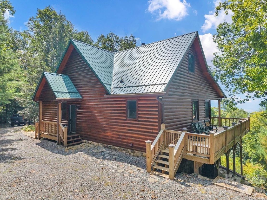 Photo of 4880 Nightingale Lane