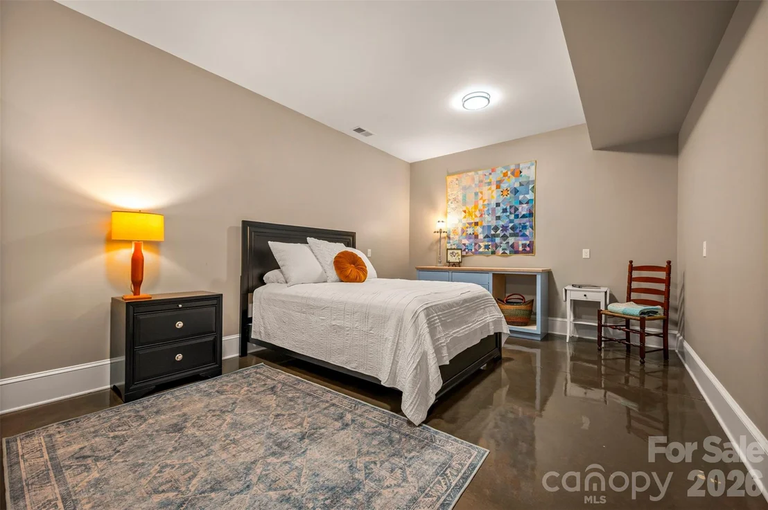 Photo of 398 Mapleton Lane