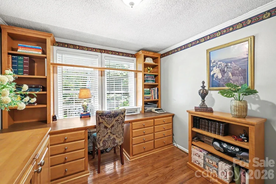Photo of 10112 Idlewild Road