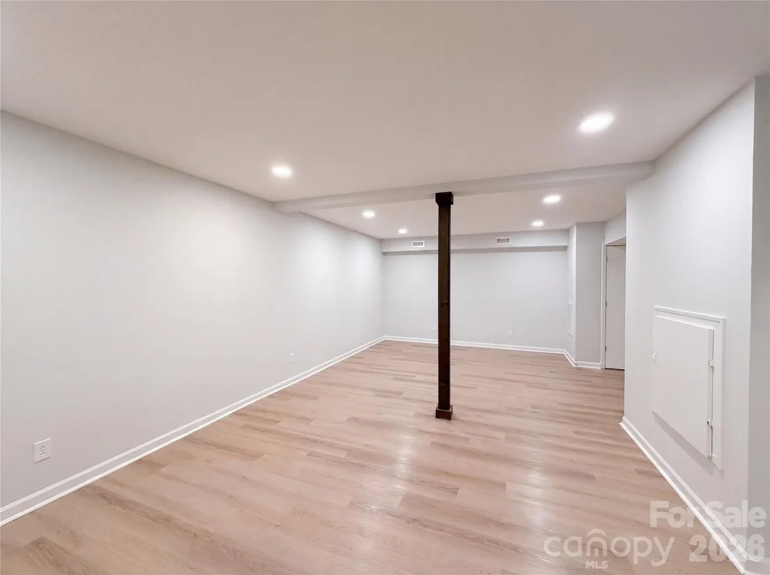 Photo of 609 Ginger Drive