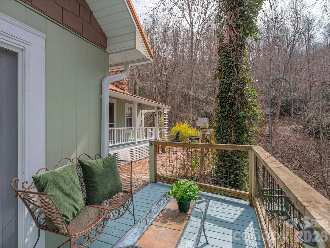 Photo of 897 Dark Ridge Road