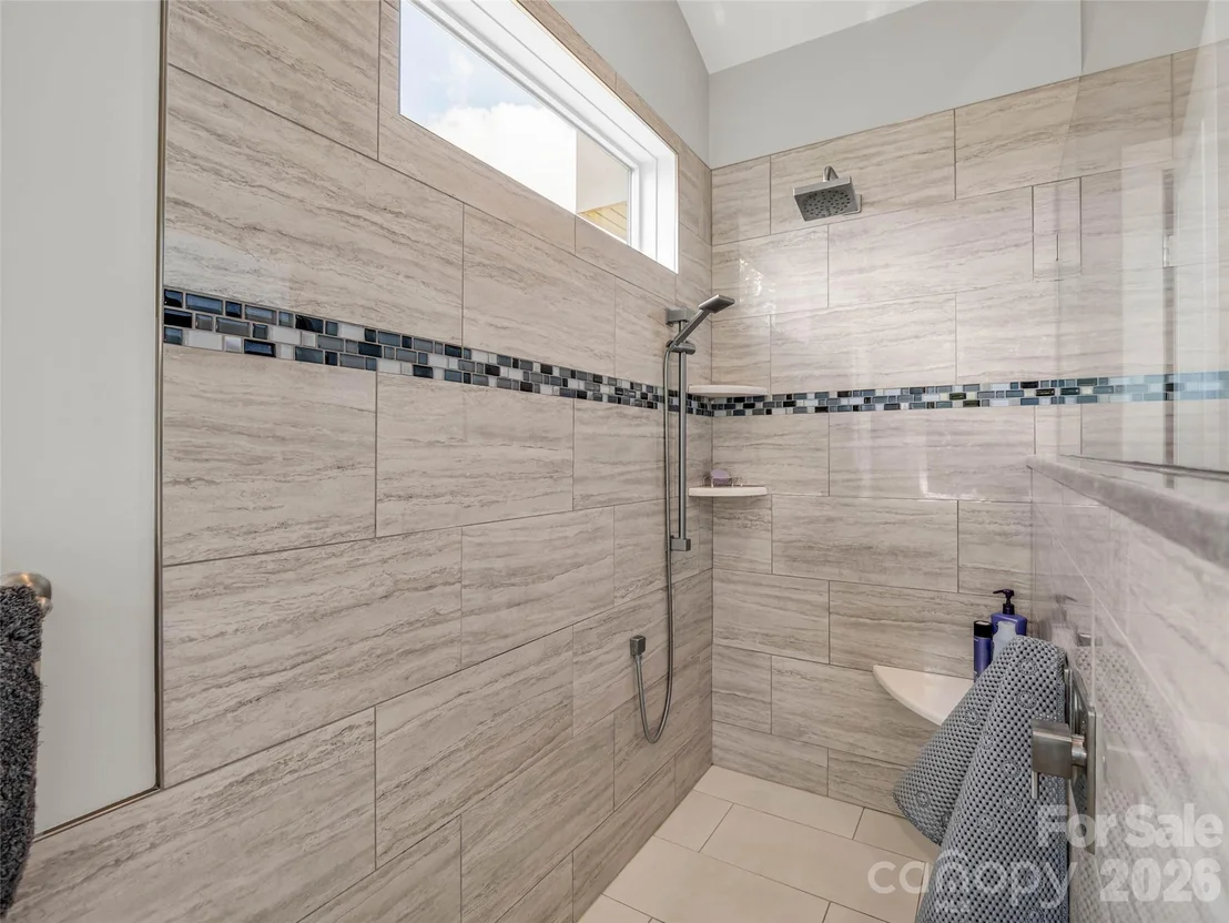 Photo of 930 Big Raven Lane