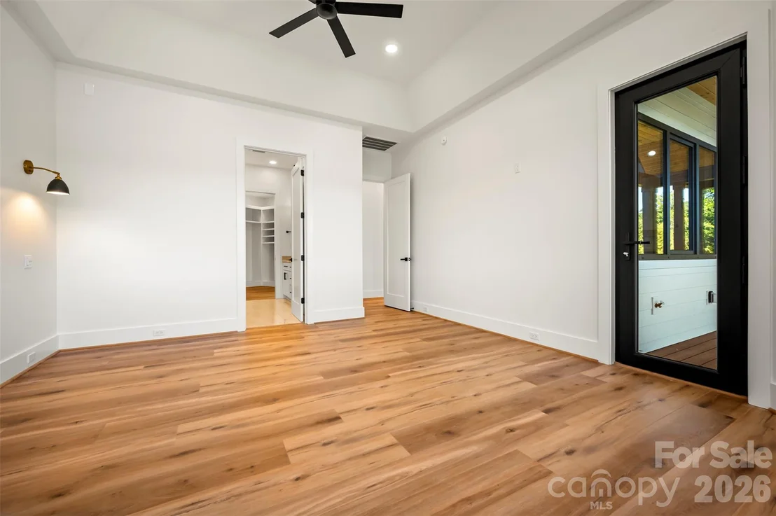 Photo of 438 Mapleton Lane