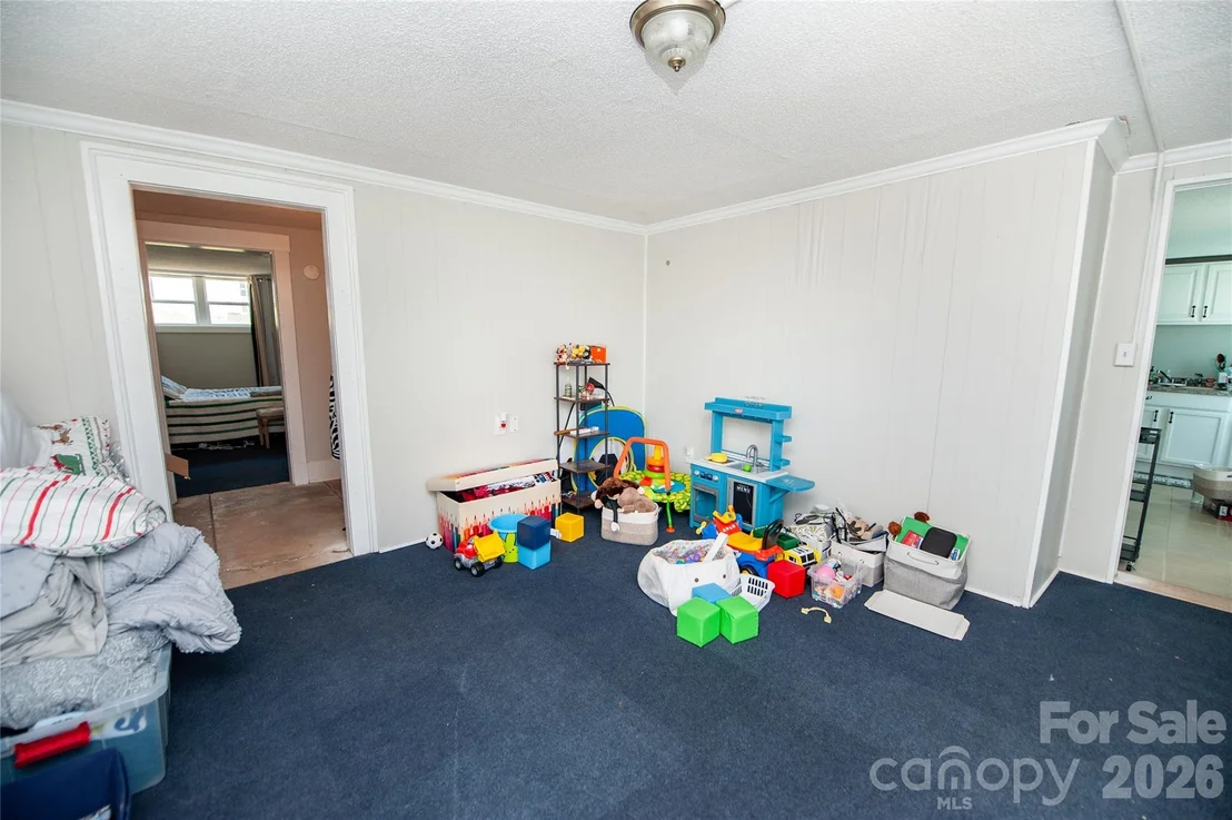 Photo of 128 Fleming Avenue