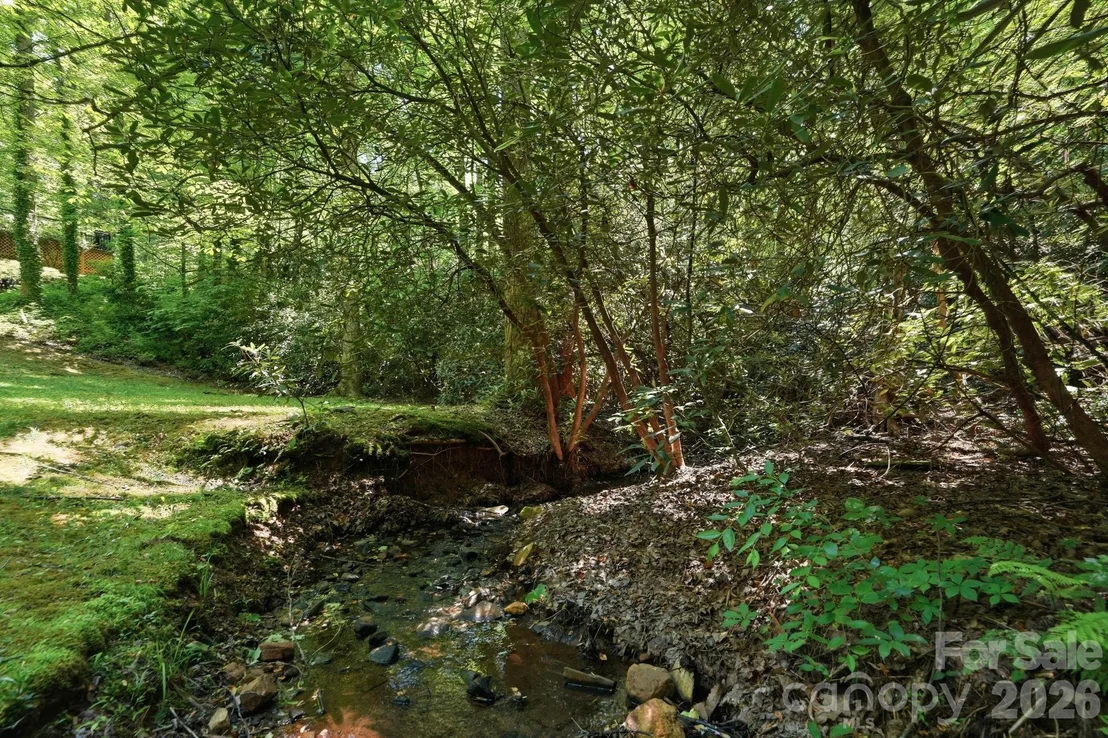 Photo of 16 Shadow Brook Drive