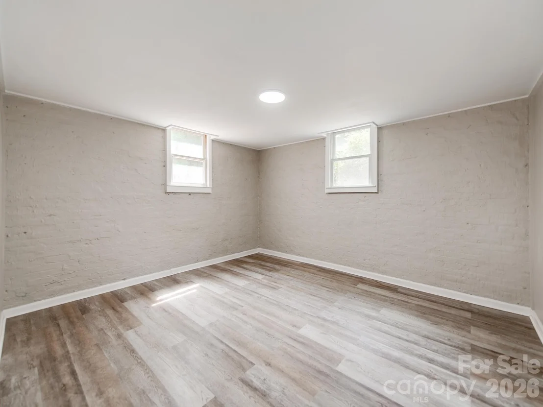 Photo of 113 Falls Street
