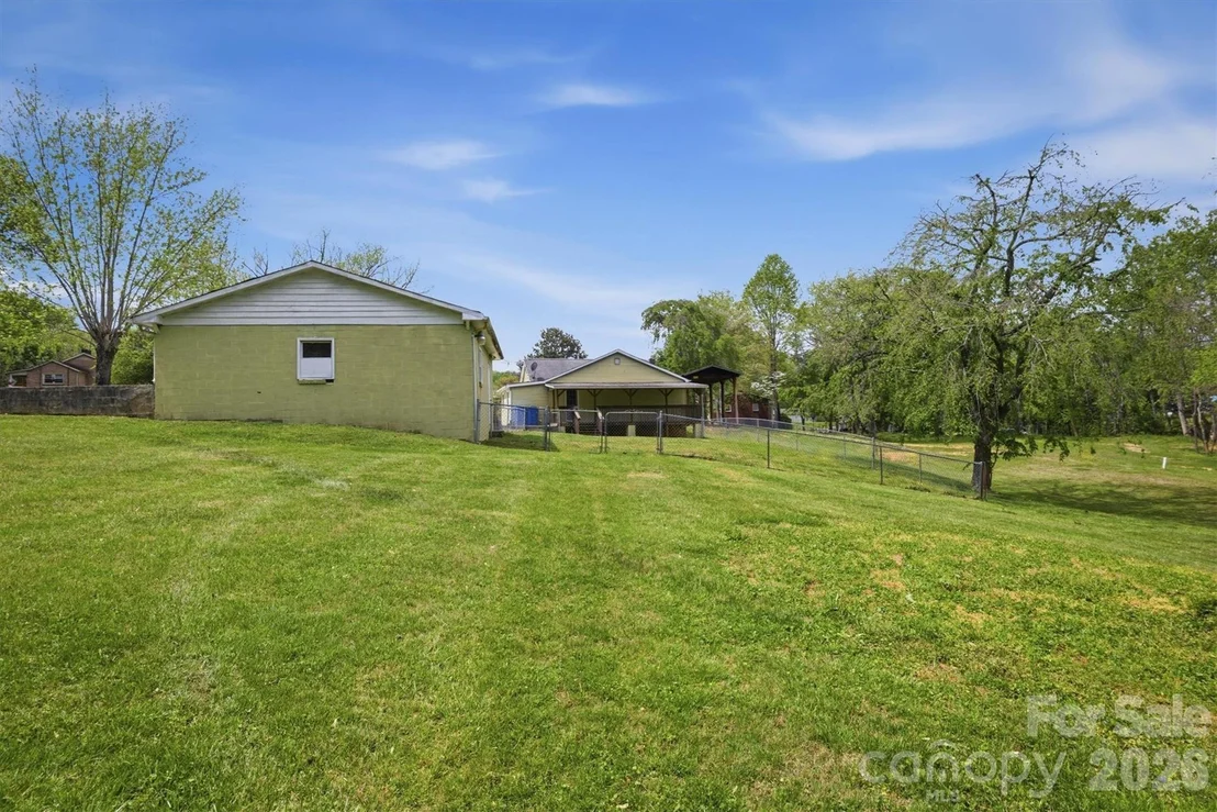 Photo of 2566 Andrews Circle