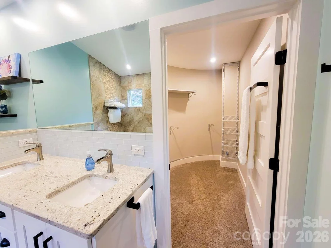 Photo of 141 Carnegie Road