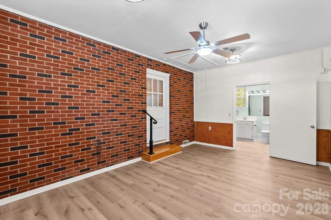 Photo of 6325 Long Ferry Road