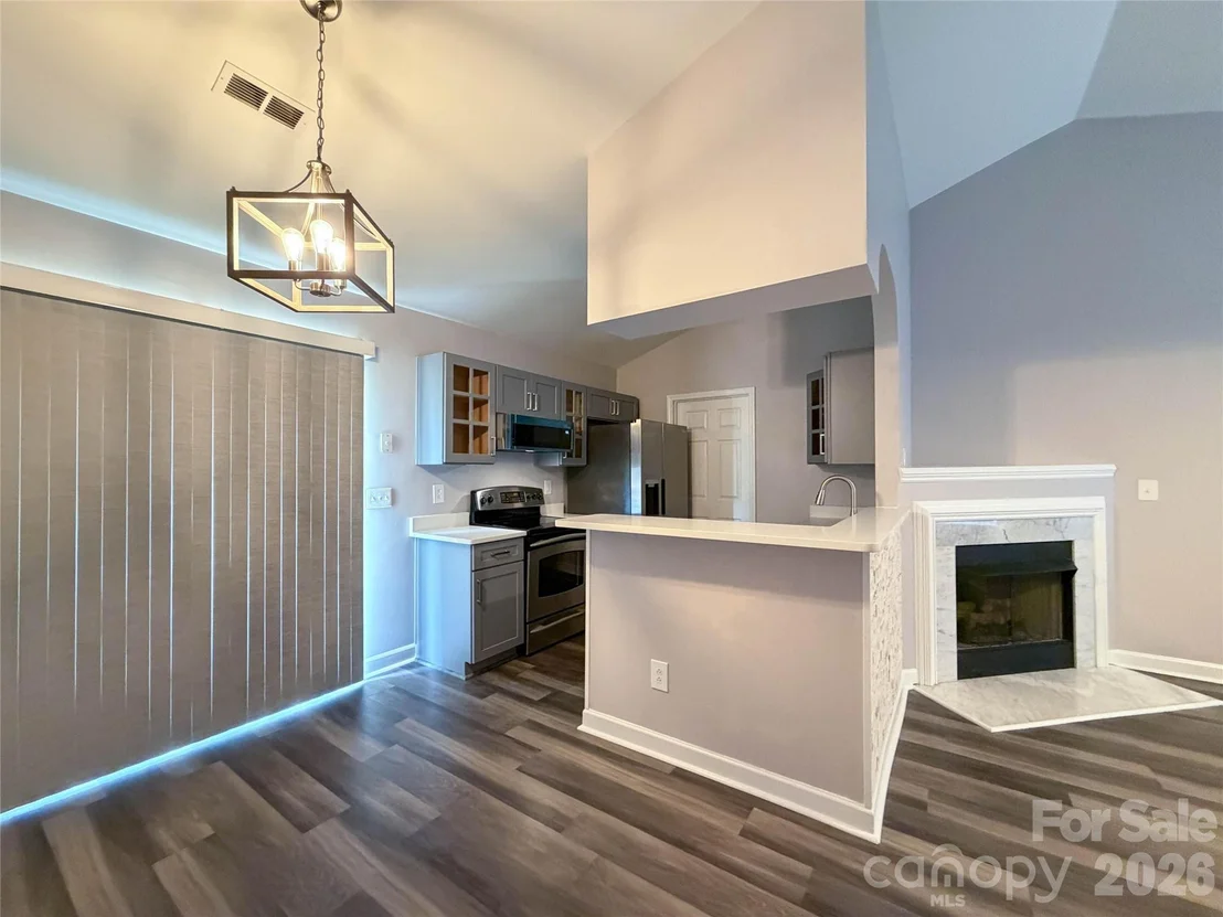 Photo of 1110 Helms Road