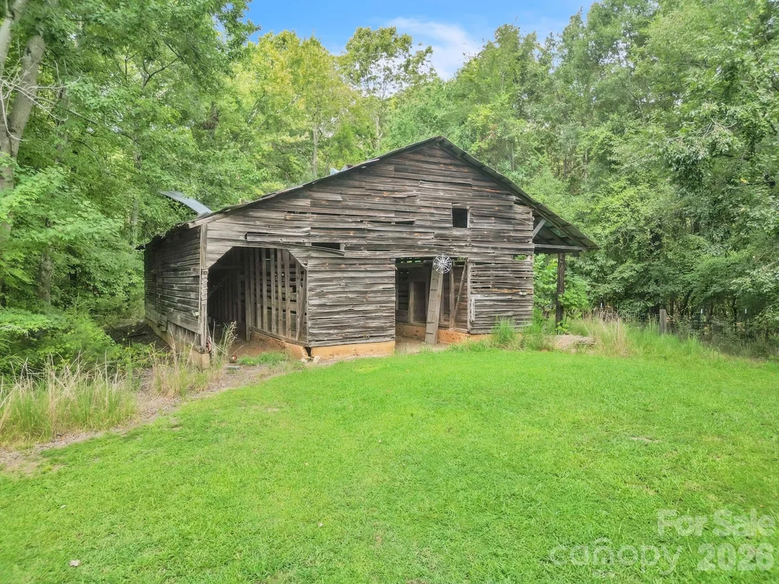 Photo of 140 Painter Road
