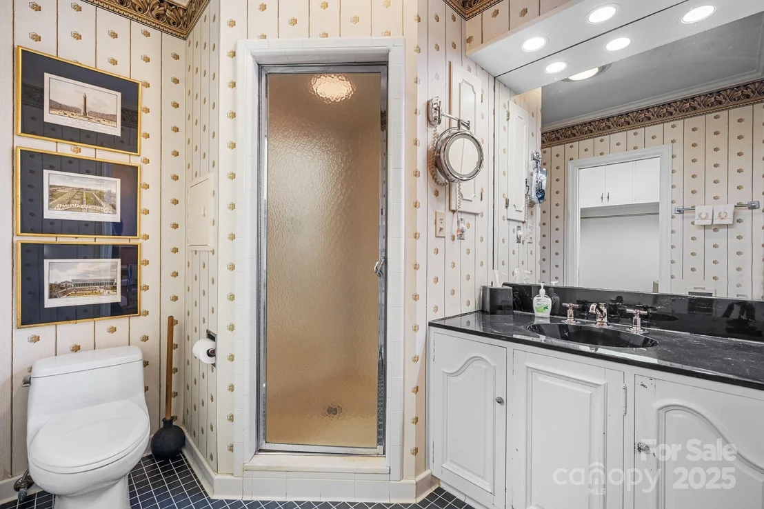 Photo of 135 Claron Place SE