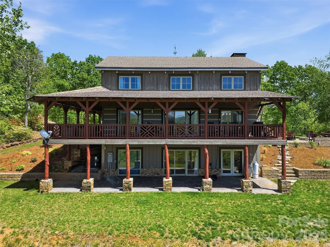 Photo of 723 N Highland Road