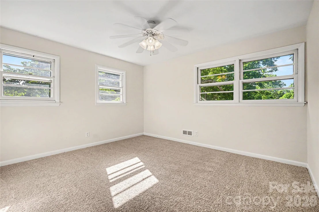 Photo of 211 Windsor Drive