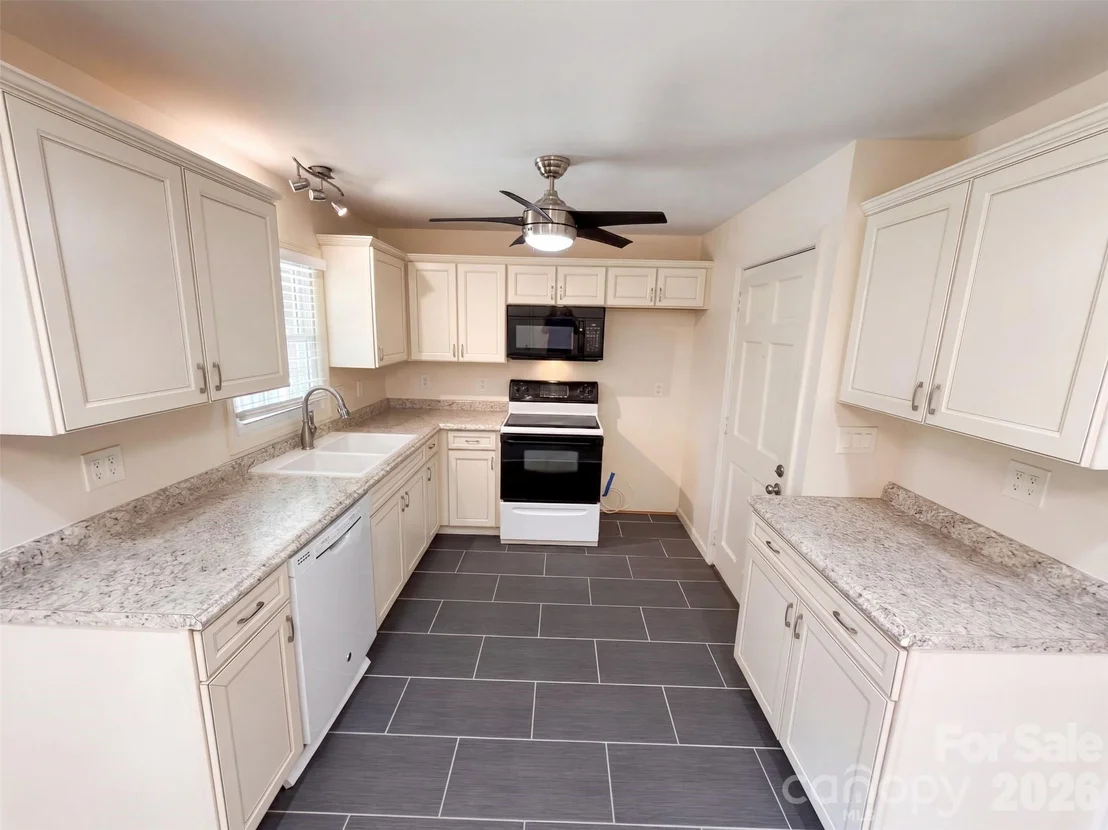 Photo of 1627 Catoe Road
