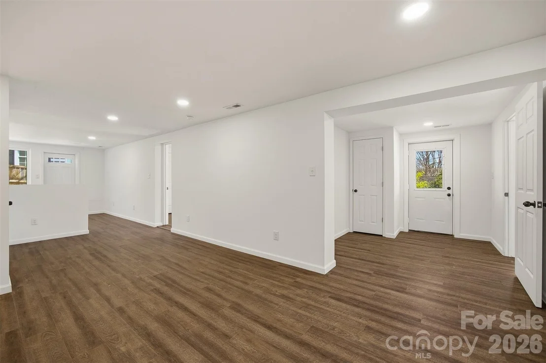 Photo of 223 W Park Drive