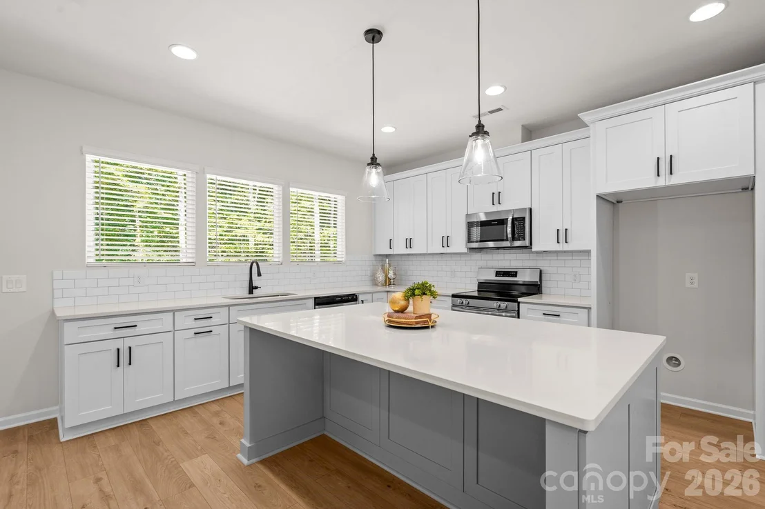 Photo of 307 Sowers Ferry Road