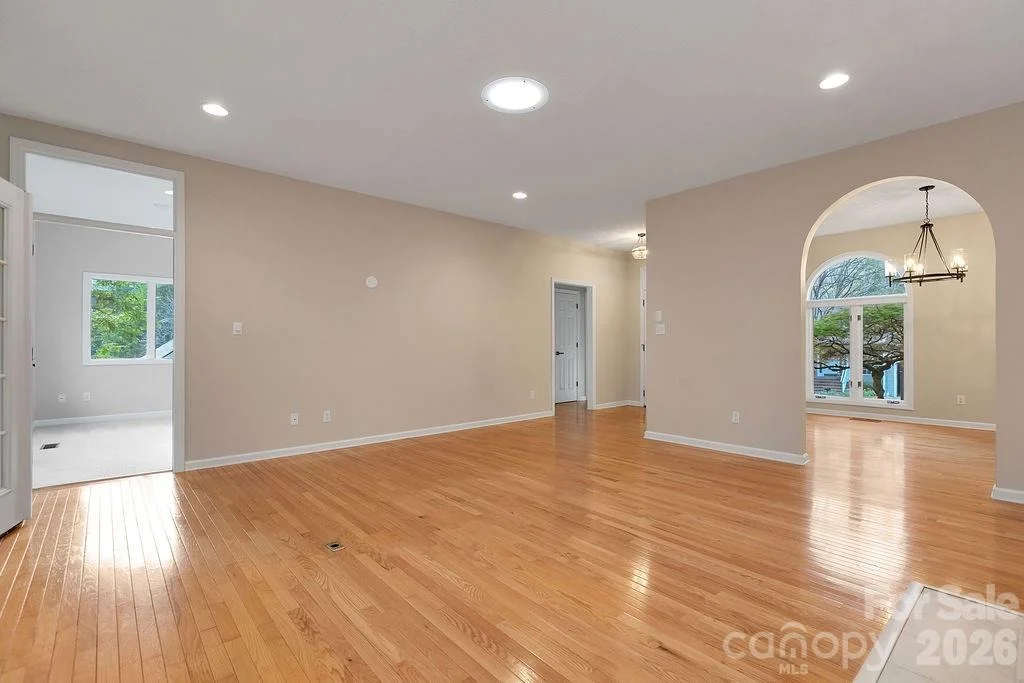 Photo of 54 Wintergreen Drive