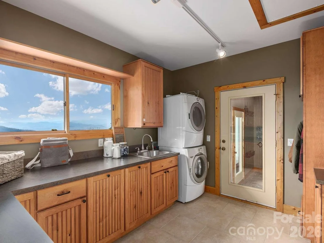 Photo of 770 Dream Weaver Drive