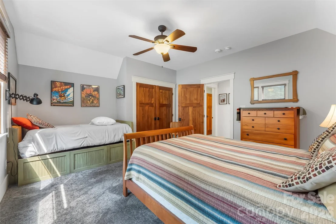 Photo of 3201 Donahue Drive