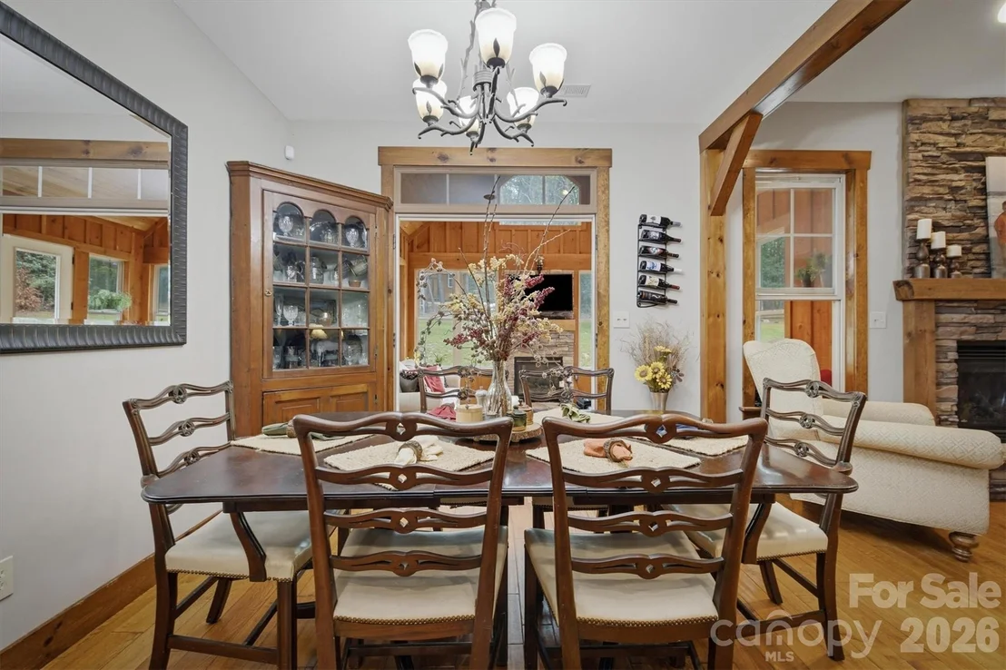 Photo of 2185 Cottage Park Road