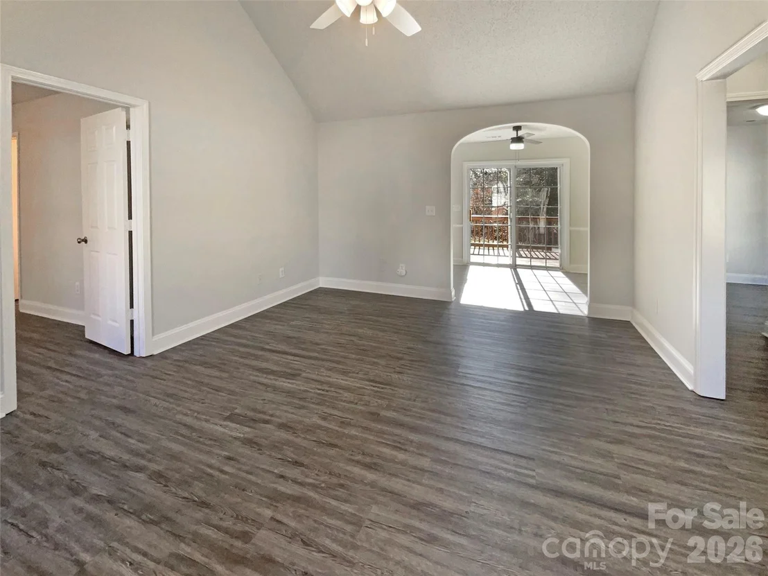 Photo of 1657 Gresham Court