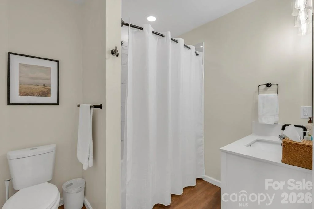 Photo of 784 Alpine Drive