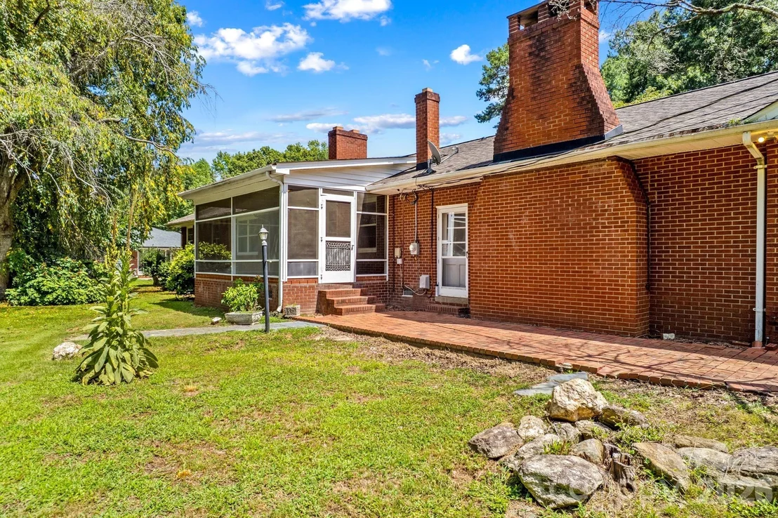 Photo of 875 Bonanza Drive